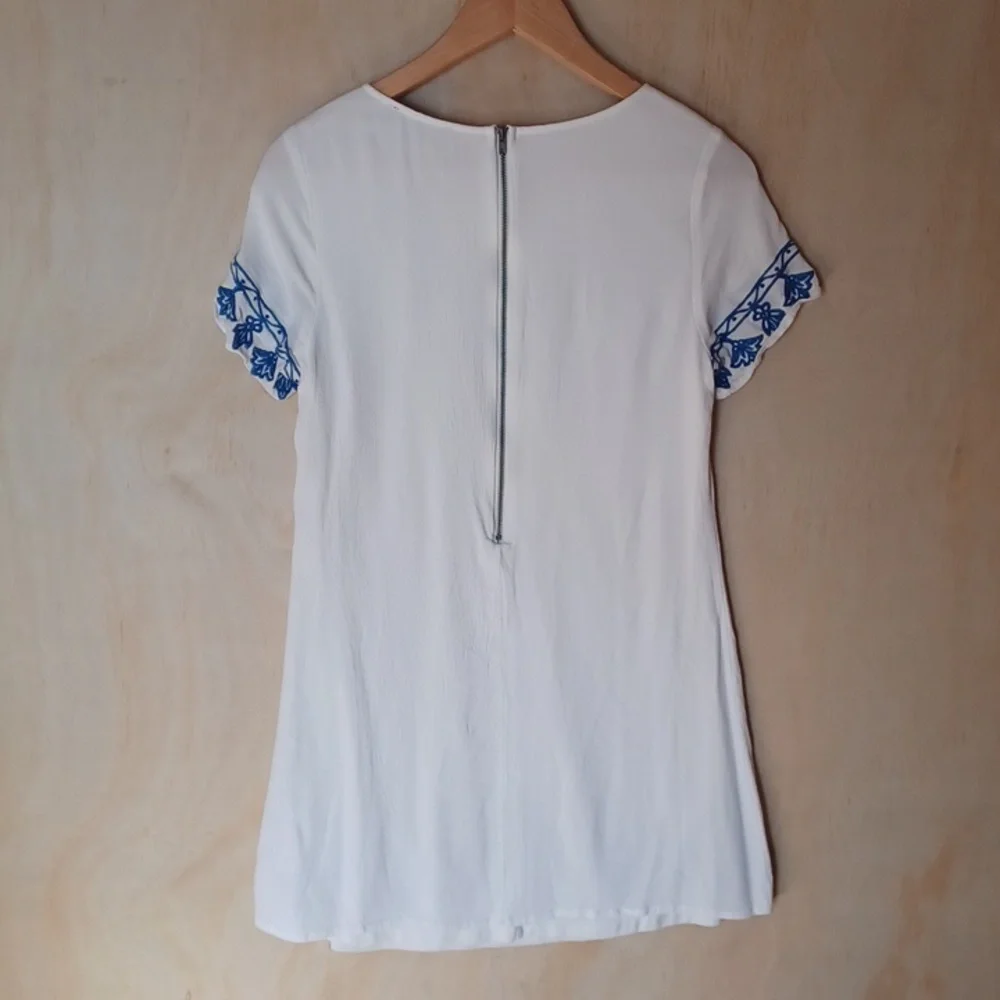 Lulus Tale To Tell Embroidered Shift Mini Dress, Short Sleeve, Blue, Ivory